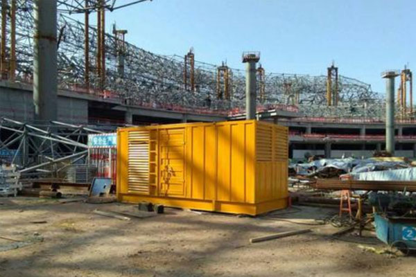 临颍发电机出租如何判断空气滤清器是否需要更换？