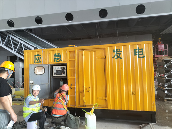 临颍怎样判断空气滤清器是否需要更换？